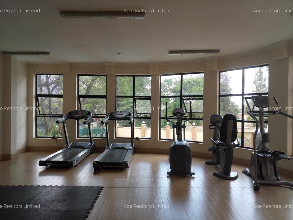 3 Bed Apartment with En Suite at Denis Prit - 5