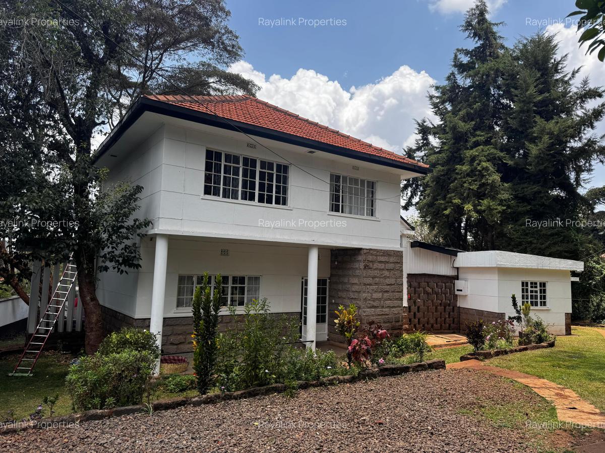3 Bed House with En Suite at Lavington - 13