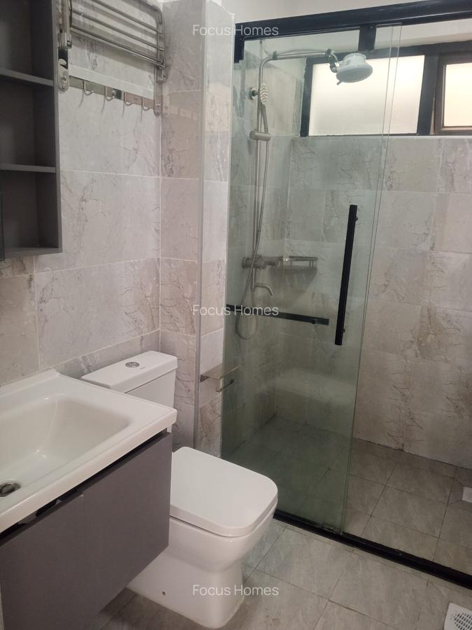2 Bed Apartment with En Suite in Lavington - 7