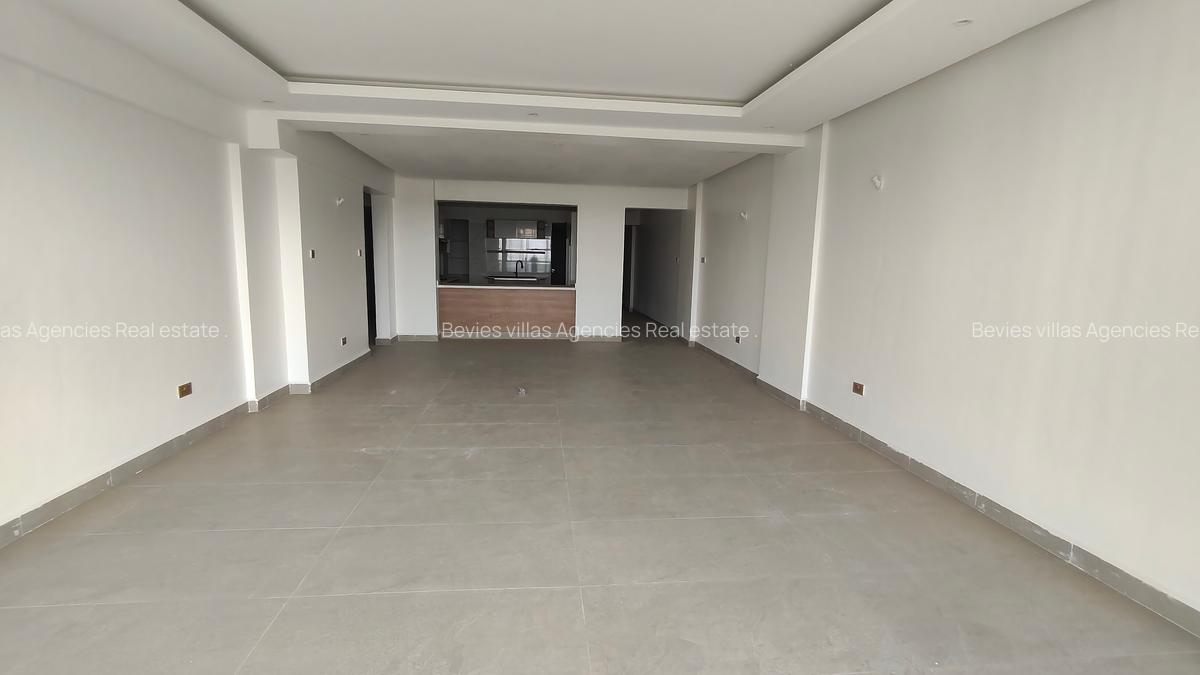 4 Bed Apartment with En Suite at Parklands - 3