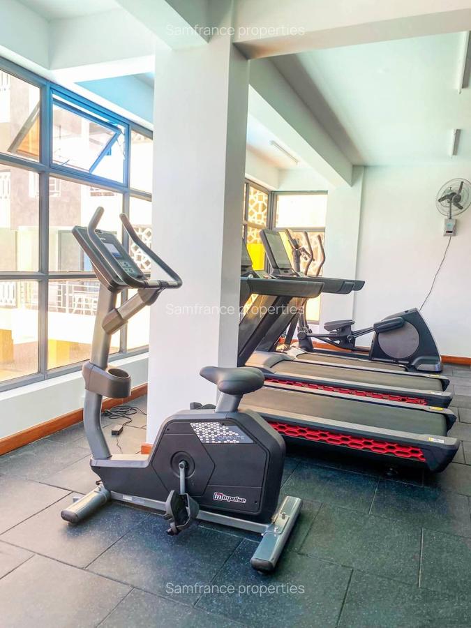 Serviced 2 Bed Apartment with En Suite at 1St Avanue - 2