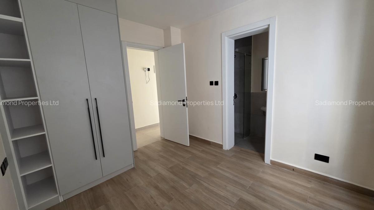 3 Bed Apartment with En Suite in General Mathenge - 3