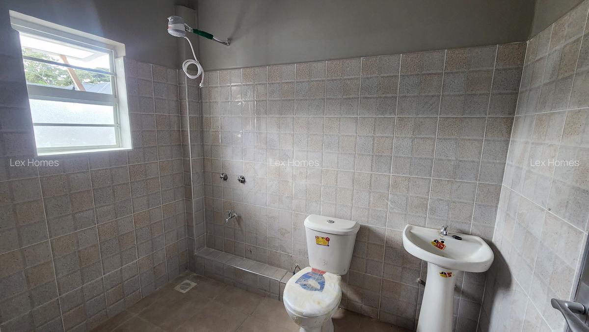 4 Bed House with En Suite at Forest Line Road - 18
