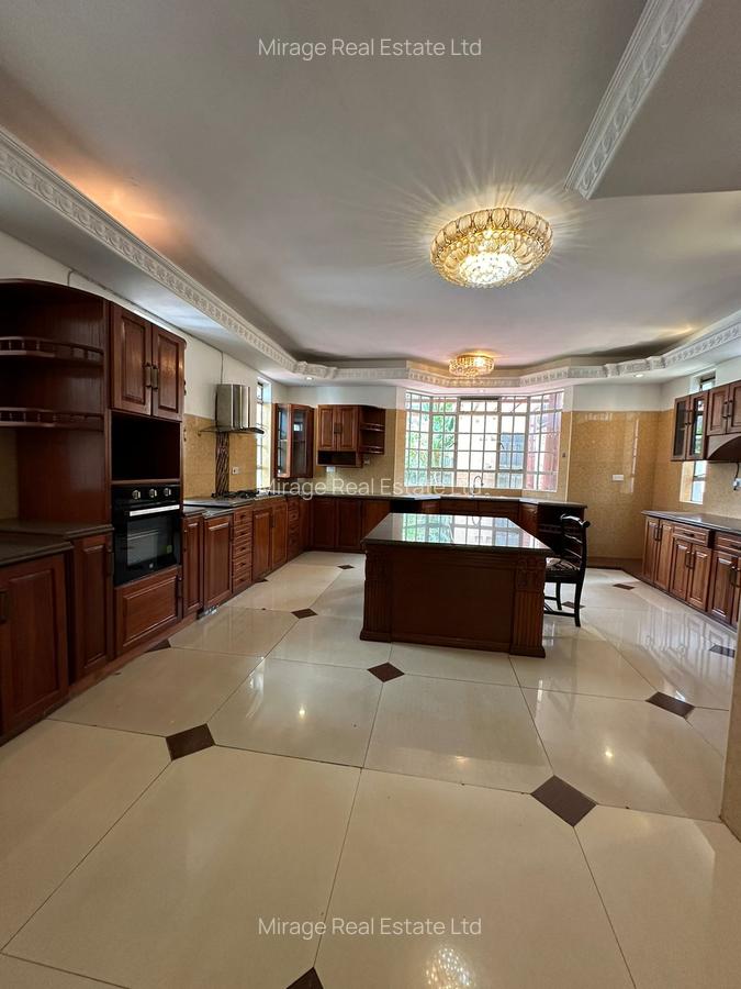 6 Bed House with En Suite in Nyari - 6