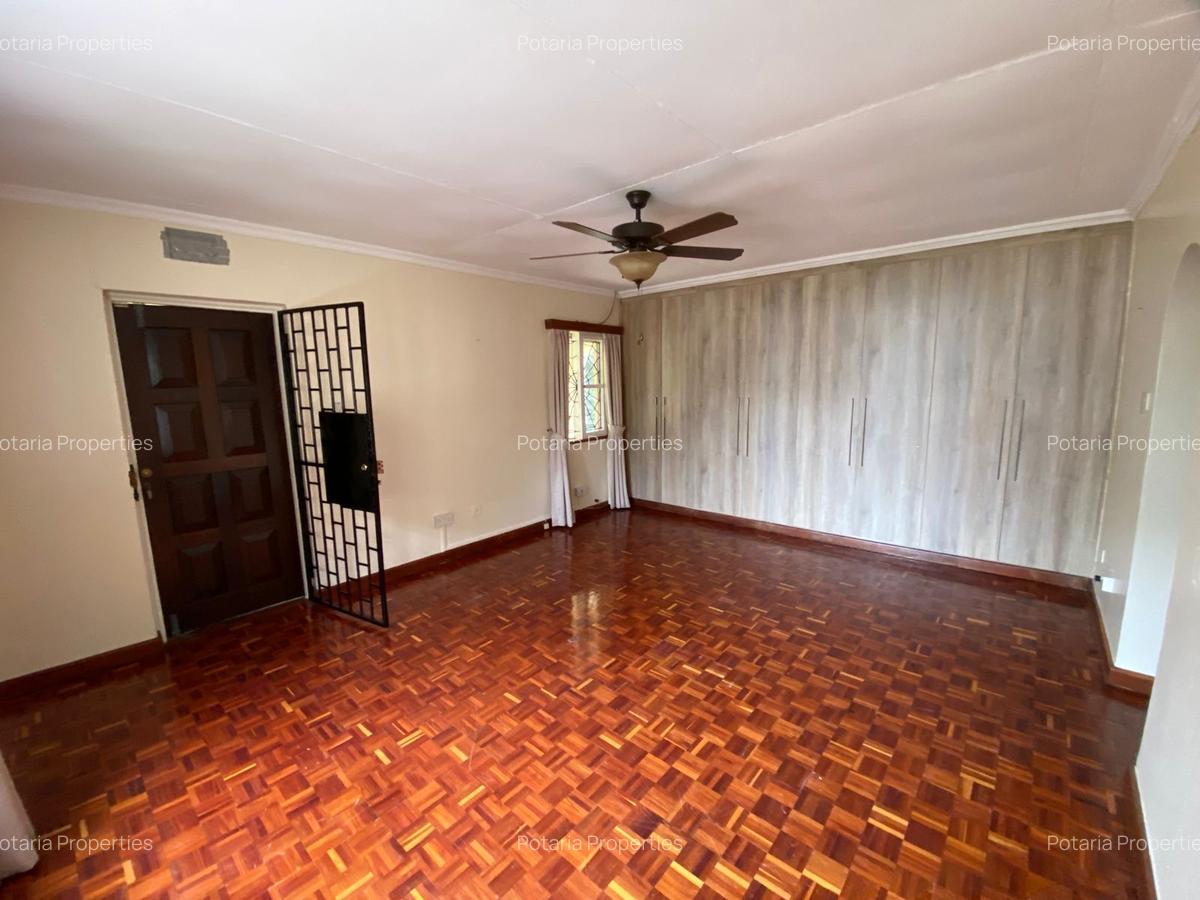 5 Bed House with Staff Quarters in Nyari - 3