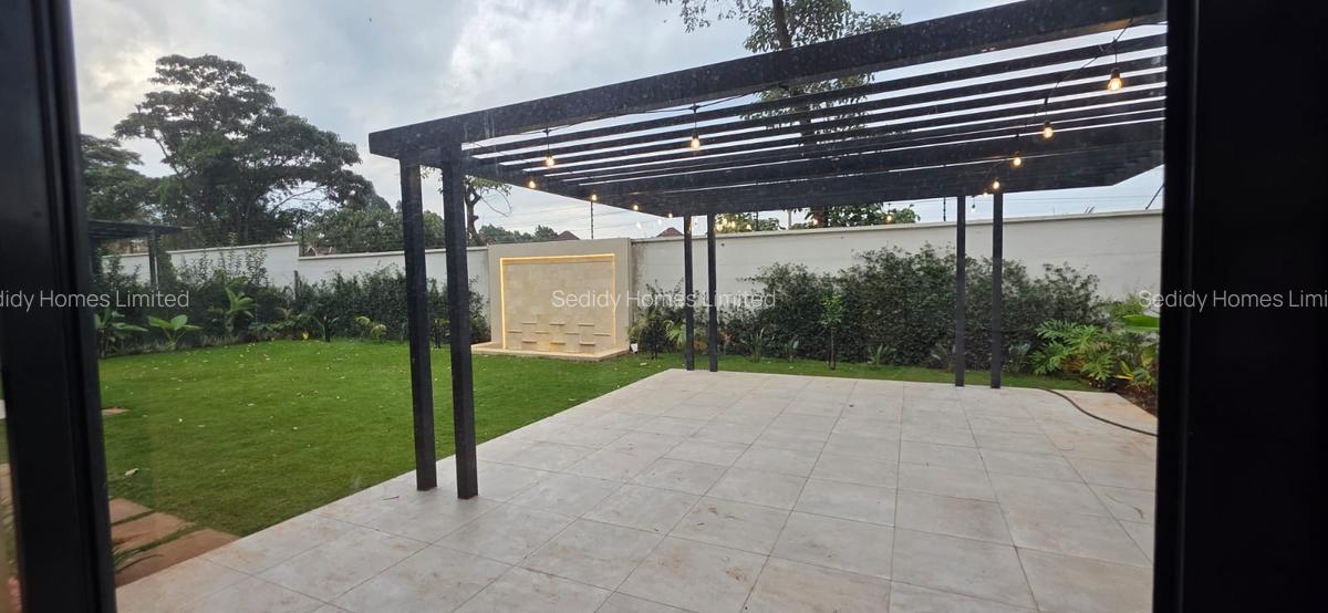 5 Bed Townhouse with En Suite in Runda - 20
