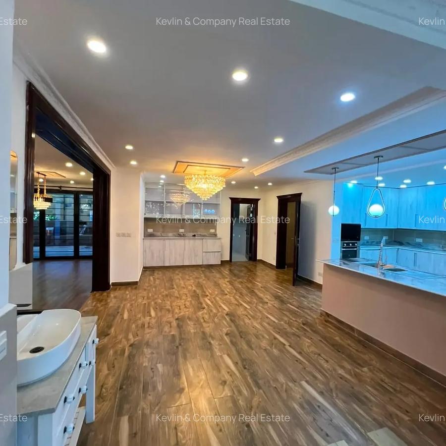 6 Bed Villa with En Suite in Runda - 10