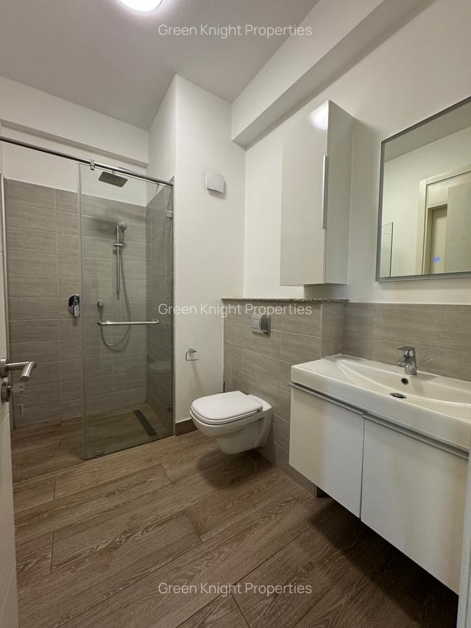 Serviced 2 Bed Apartment with En Suite in Westlands Area - 12