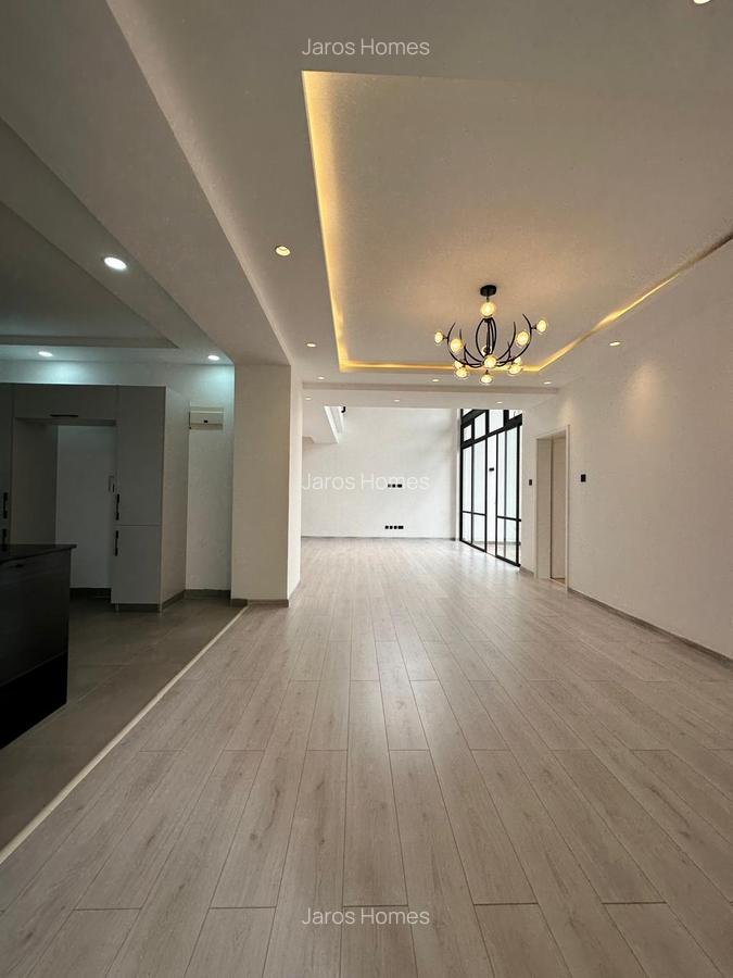 3 Bed Apartment with En Suite at Riverside Drive - 7