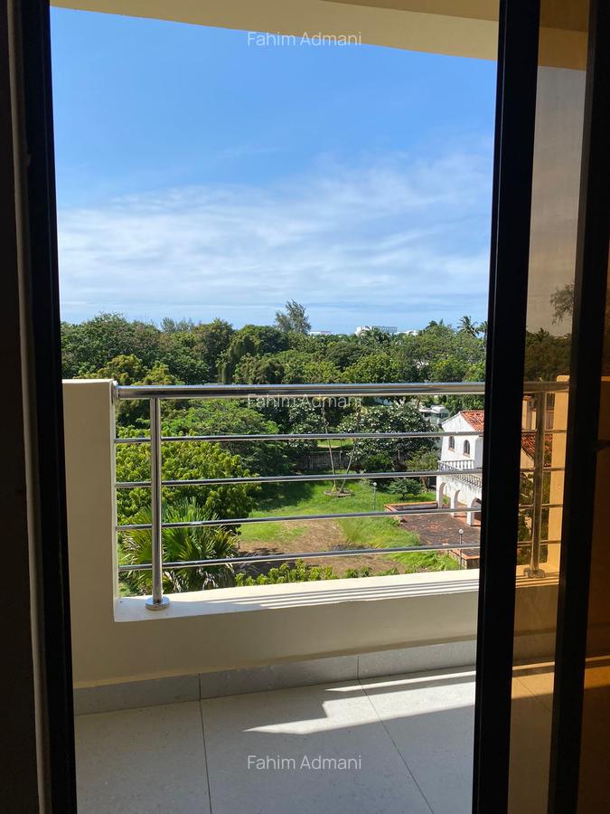 4 Bed Apartment with En Suite at Moyne Drive - 7