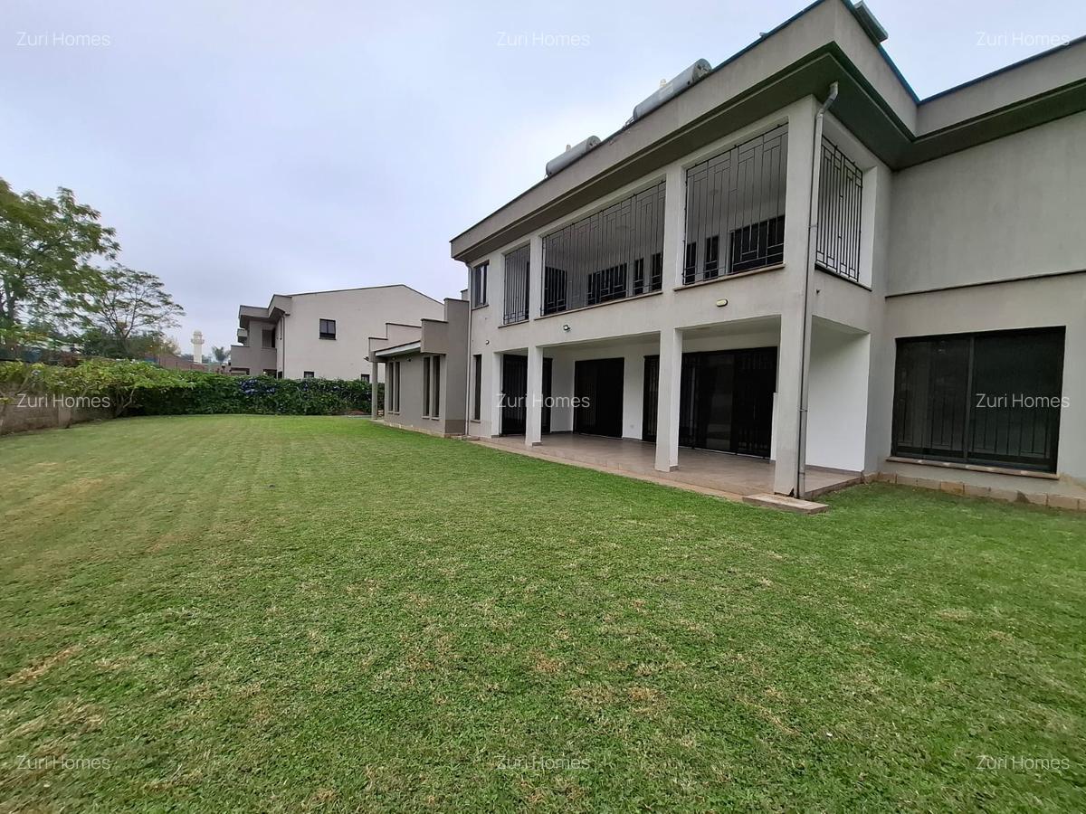 6 Bed Townhouse with En Suite in Lavington - 4