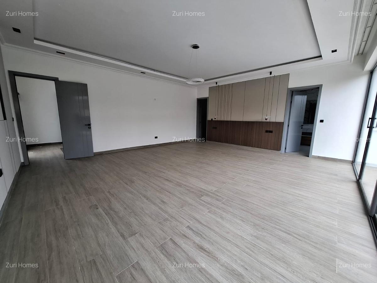 5 Bed Townhouse with En Suite in Lavington - 8