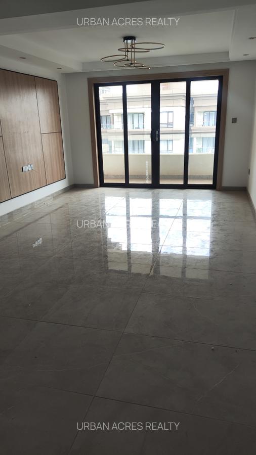 3 Bed Apartment with En Suite at Riverside Drive - 1