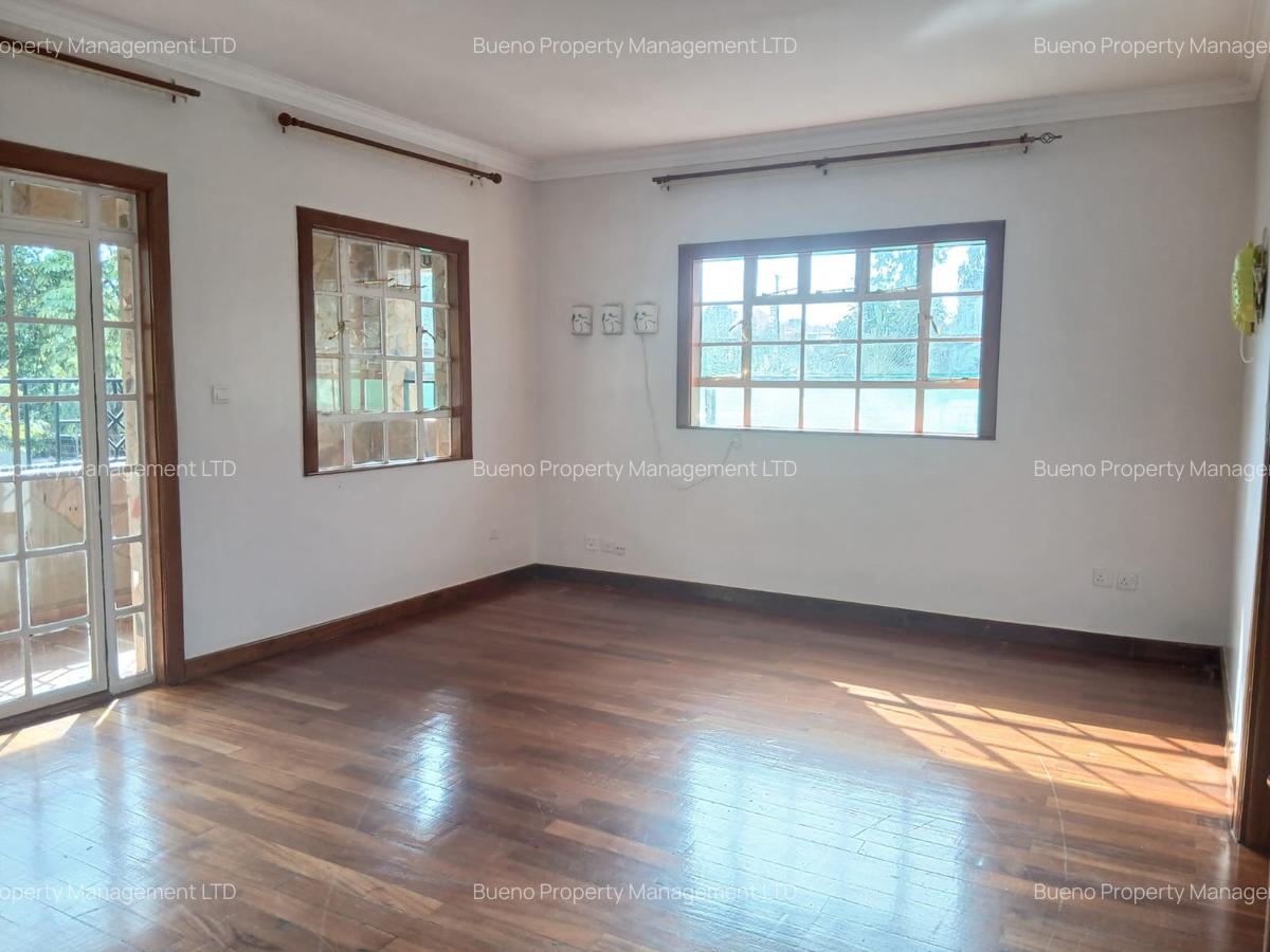 5 Bed Townhouse with Swimming Pool in Runda - 4
