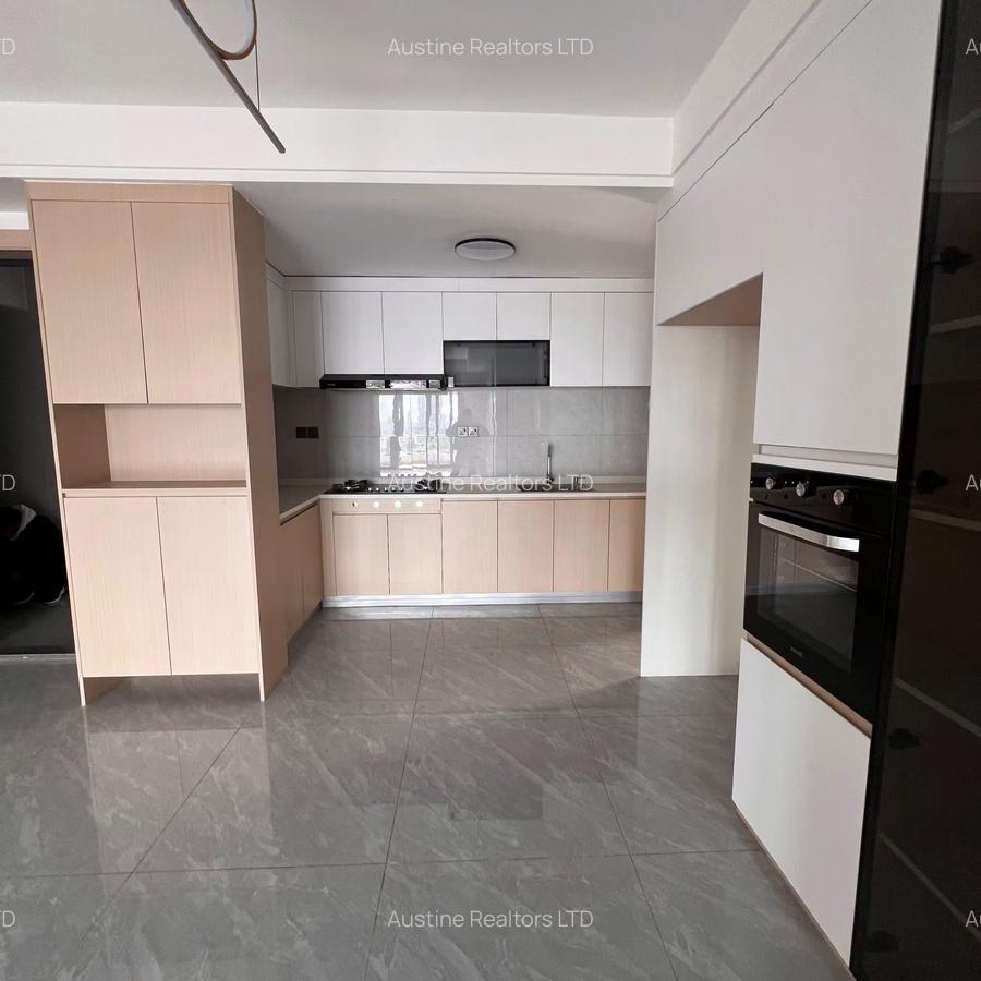3 Bed Apartment with En Suite at Riverside Drive - 8