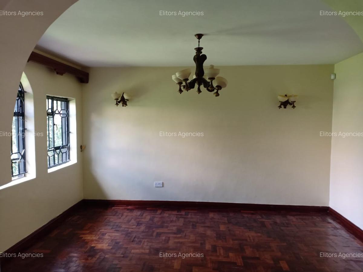 5 Bed Townhouse with En Suite at New Kitisuru Estate - 18