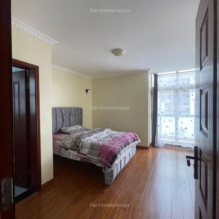 5 Bed Townhouse with En Suite at Chalbi Drive - 5