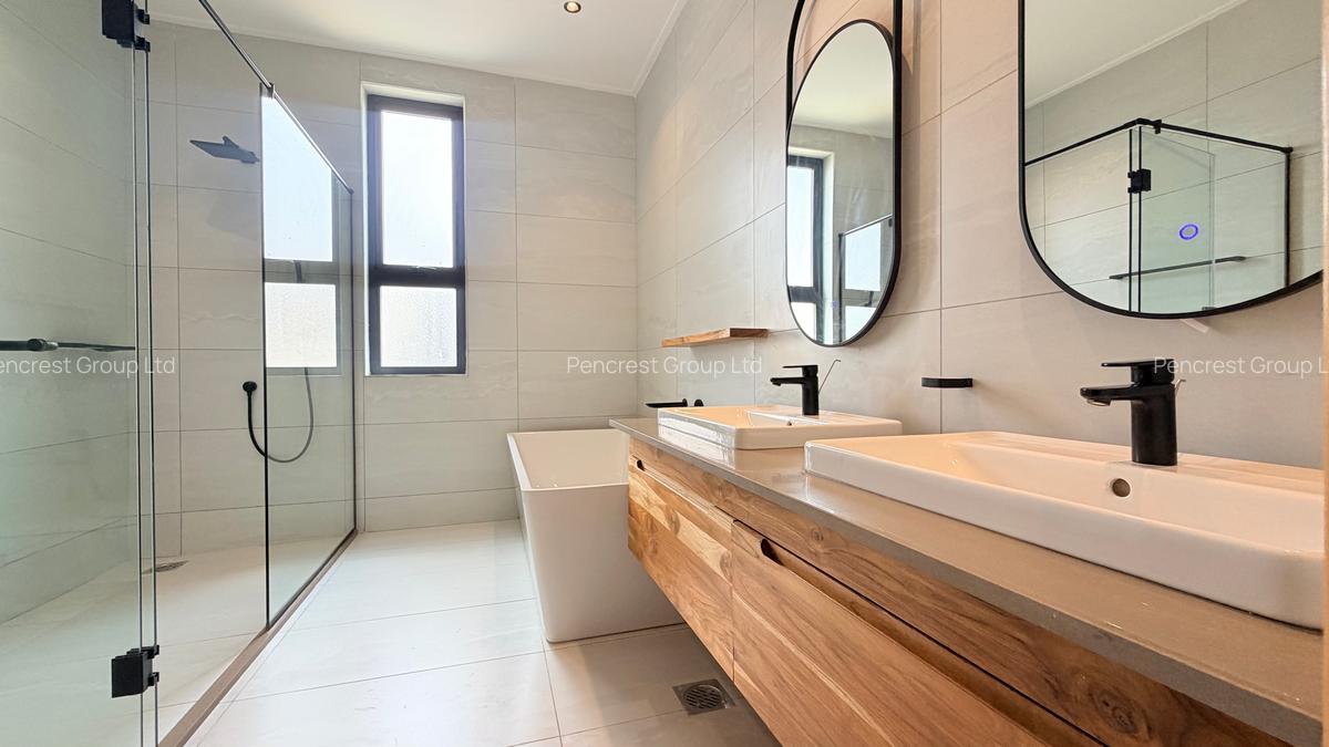 4 Bed Apartment with En Suite in Loresho - 8