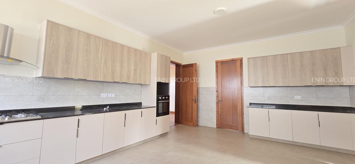 6 Bed Townhouse with En Suite at Loresho Ridge - 7