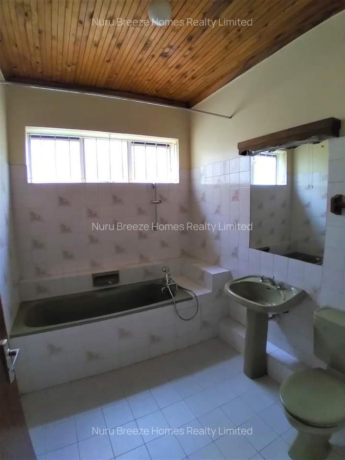 4 Bed Townhouse with En Suite in Westlands Area - 10