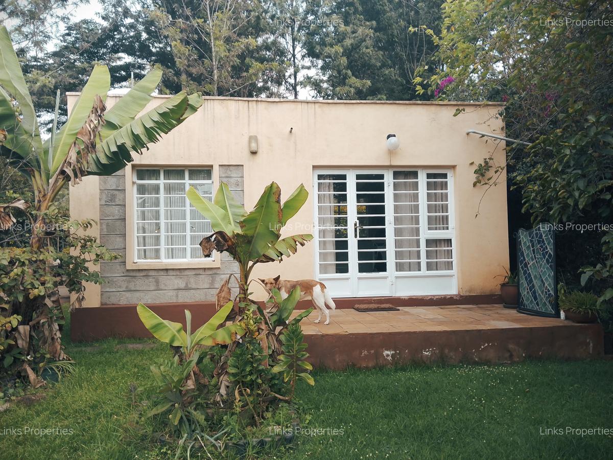 1 Bed House with En Suite at Karen - 1