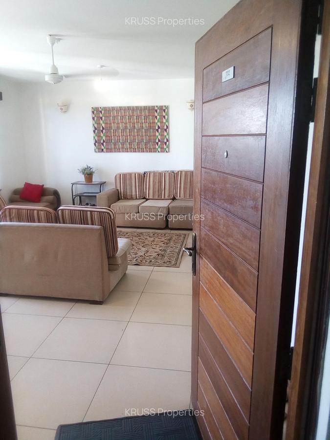 Furnished 1 Bed Apartment with En Suite in Shanzu - 4