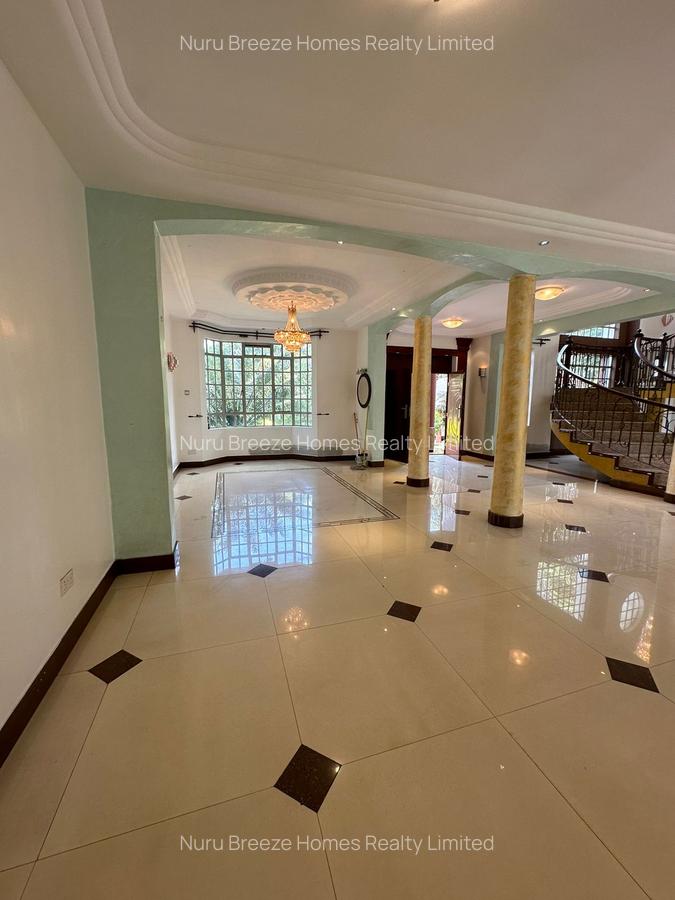 5 Bed House with En Suite in Nyari - 18
