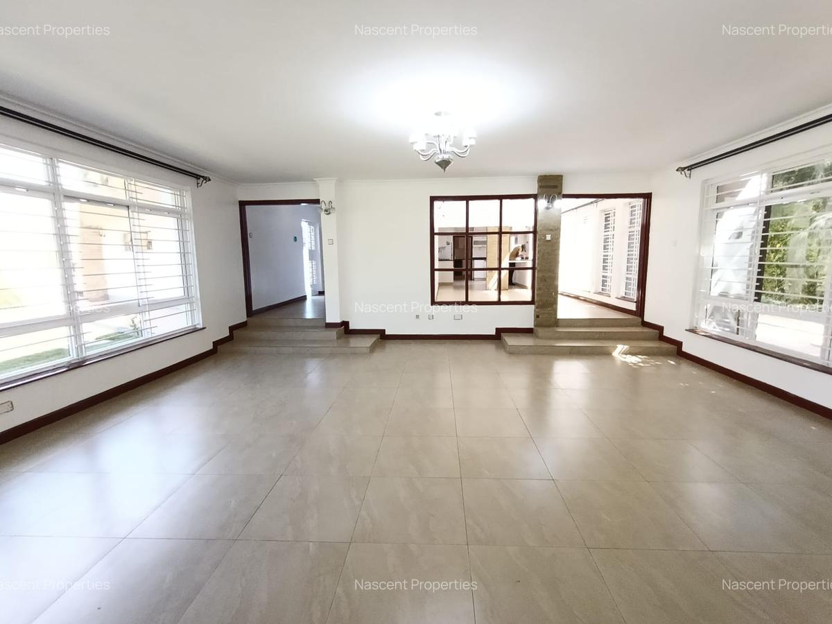 4 Bed House with En Suite in Runda - 20