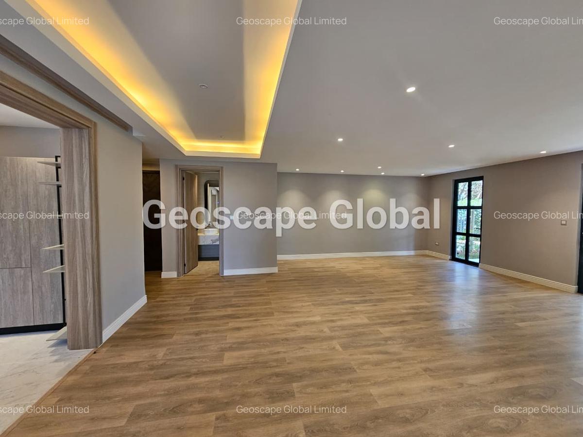 3 Bed Apartment with En Suite in Westlands Area - 10