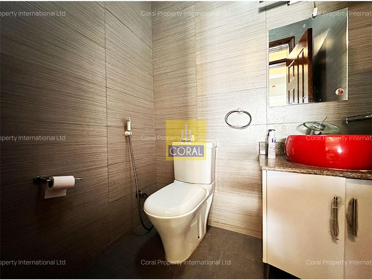 4 Bed Apartment with Parking in Parklands - 17