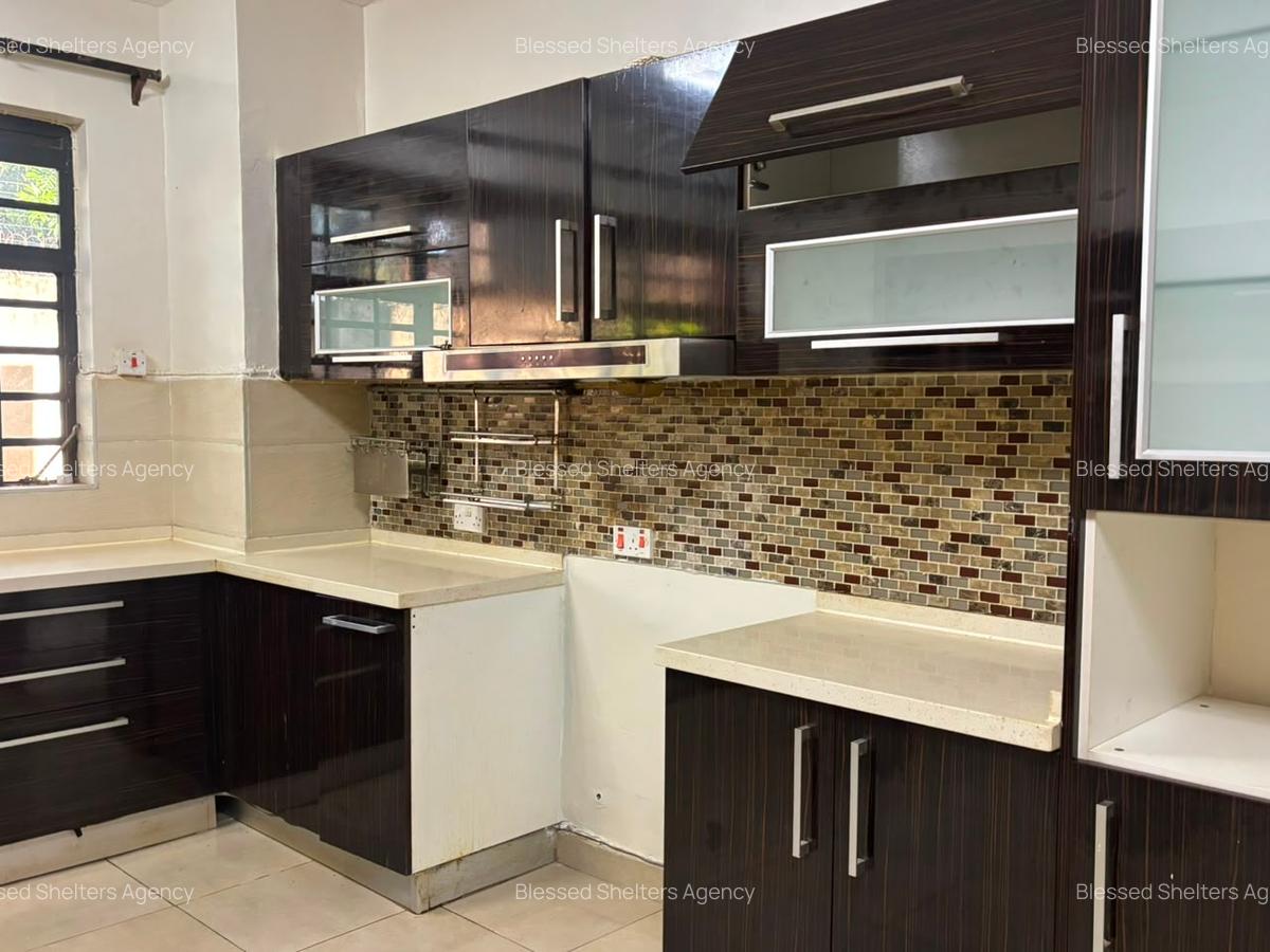 4 Bed Villa with En Suite in Kiambu Road - 15