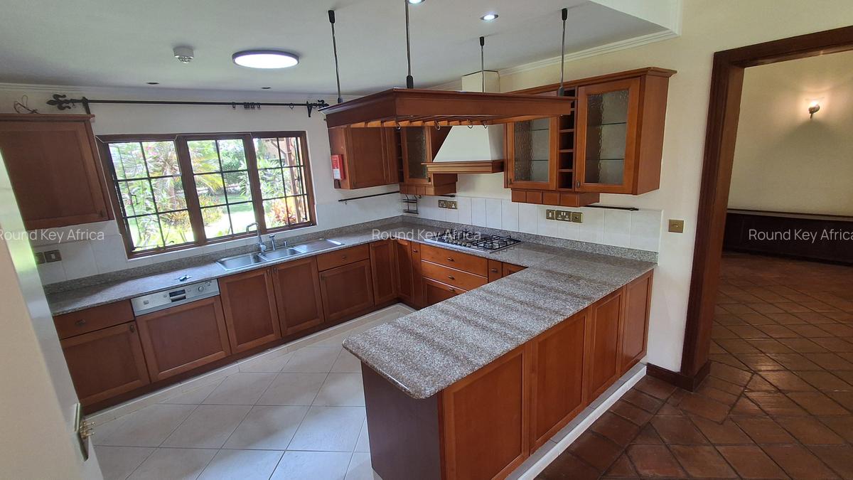 4 Bed Townhouse with En Suite at Kigwa Ridge - 6