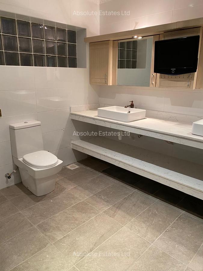 4 Bed Villa with En Suite in Muthaiga - 4