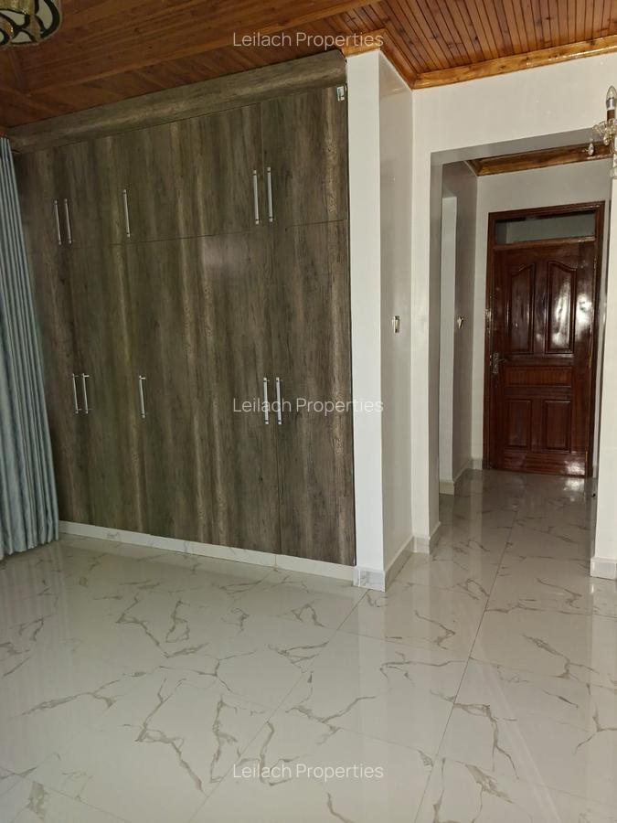5 Bed House with En Suite in Karen - 13