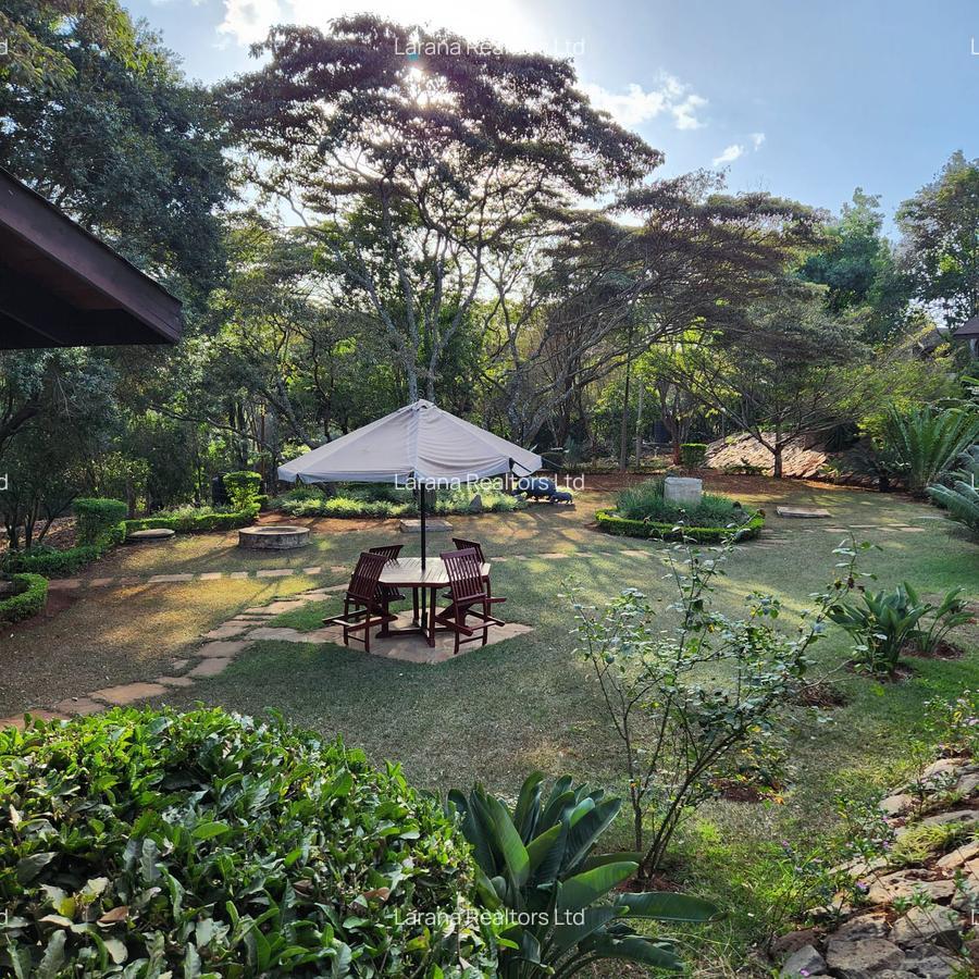5 Bed Villa with En Suite at Hardy - 18
