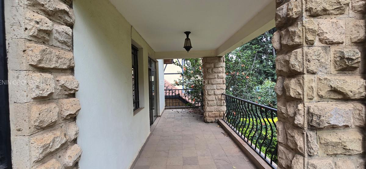 4 Bed Townhouse with En Suite at Off James Gichuru - 12