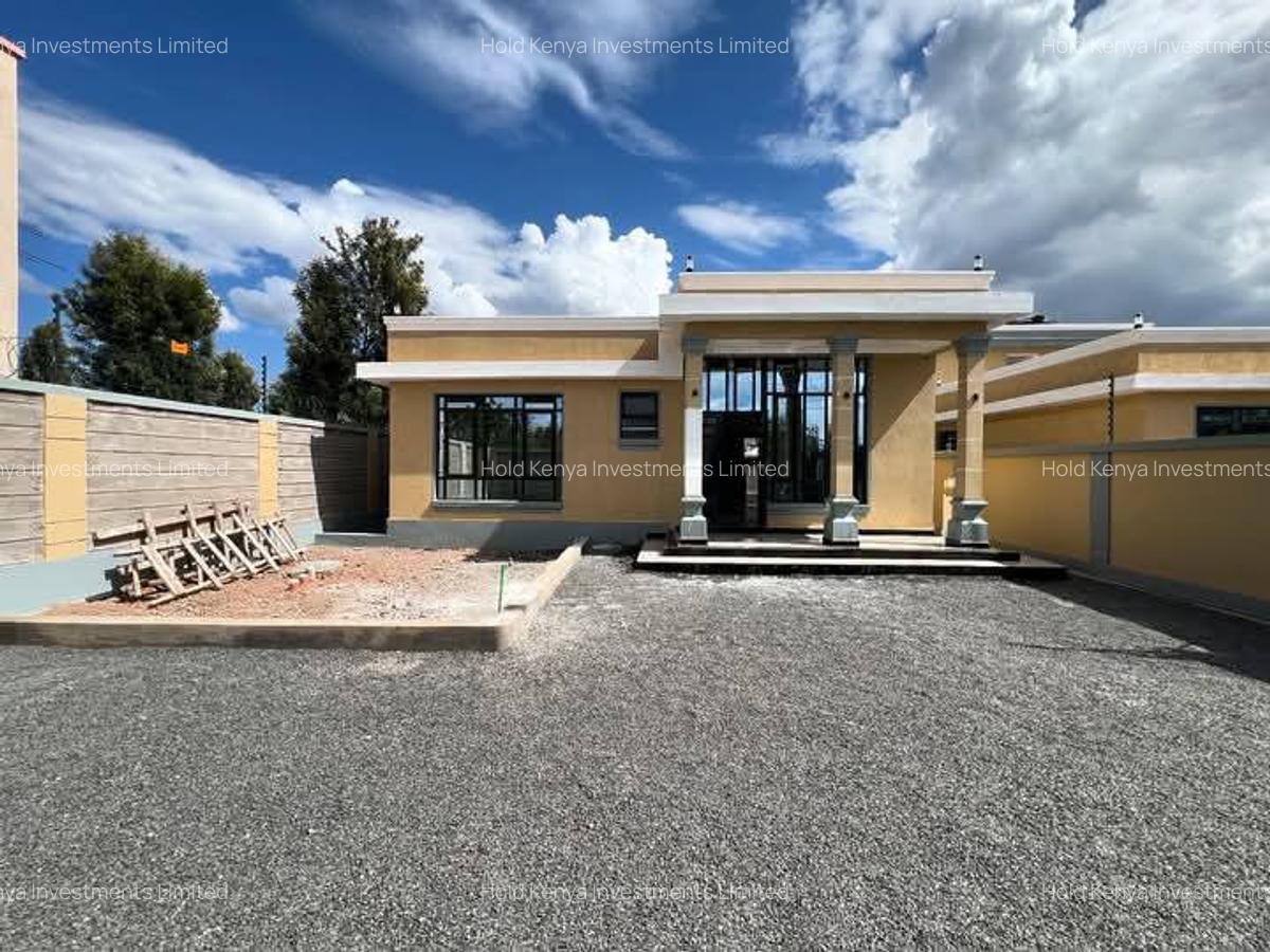 4 Bed House with En Suite at Riverside Drive - 1