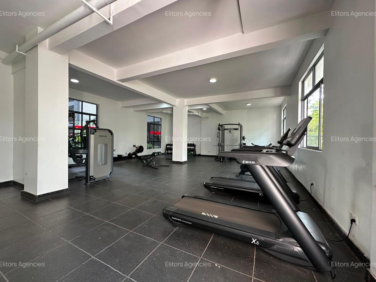 2 Bed Apartment with En Suite at Riverside Drive - 17