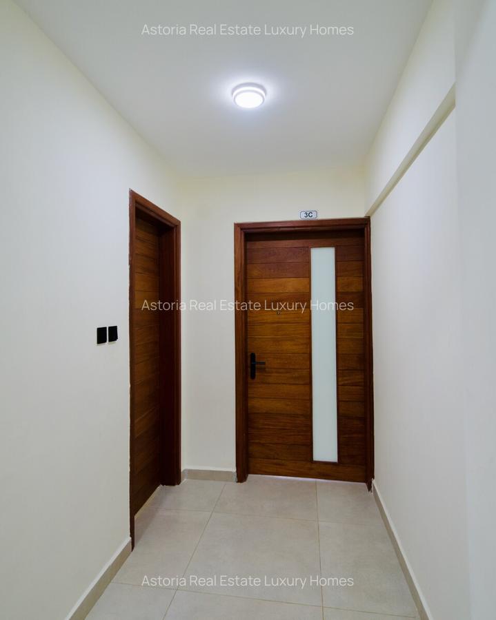 4 Bed Apartment with En Suite at 2026-430 - 17