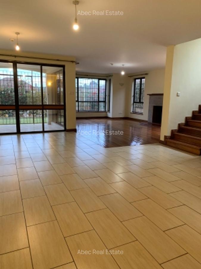 4 Bed Villa with En Suite in Runda - 15