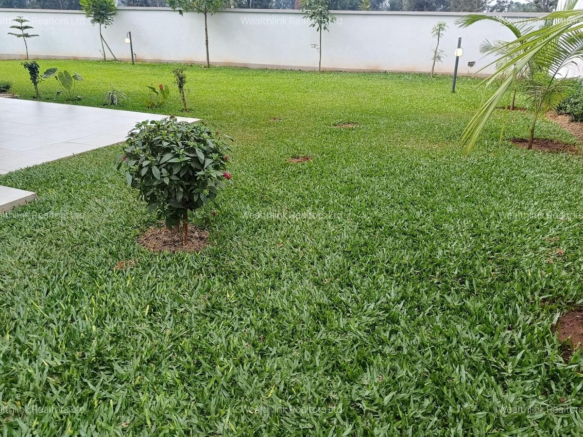 5 Bed Townhouse with En Suite at Runda - 5
