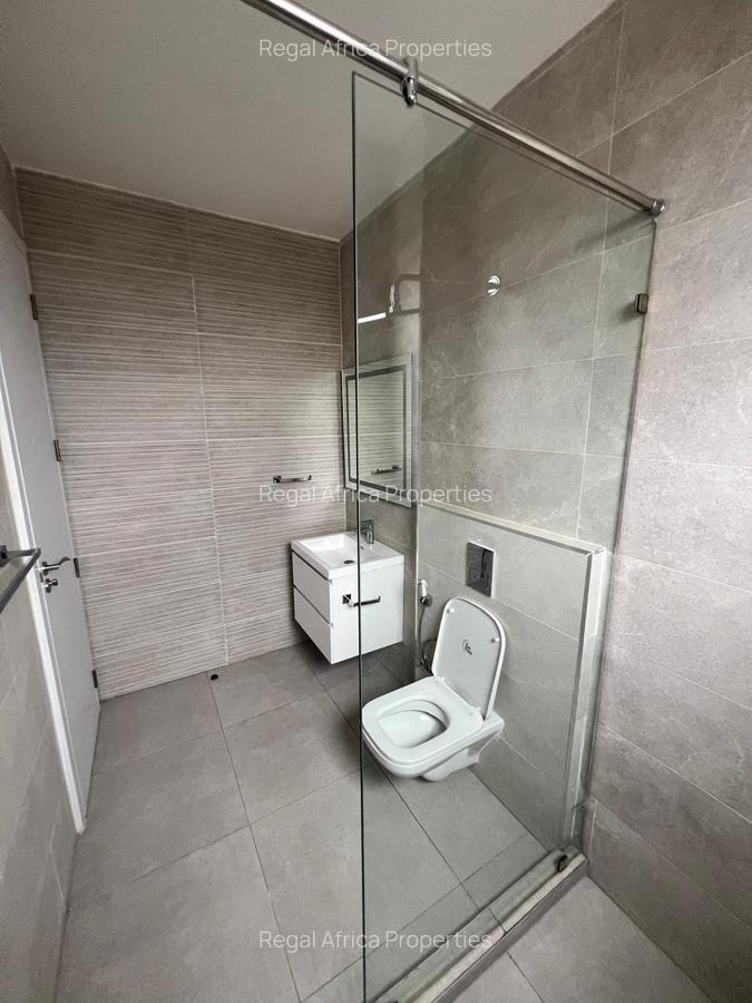 Serviced 4 Bed Apartment with En Suite at Nyeri Road - 15