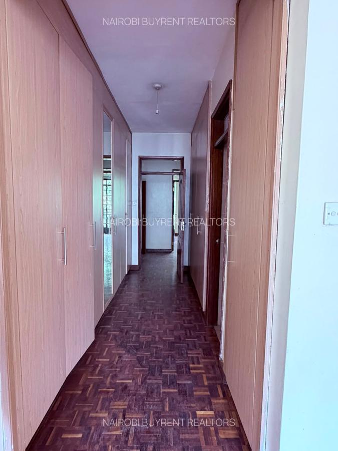 3 Bed Apartment with En Suite in Kilimani - 12