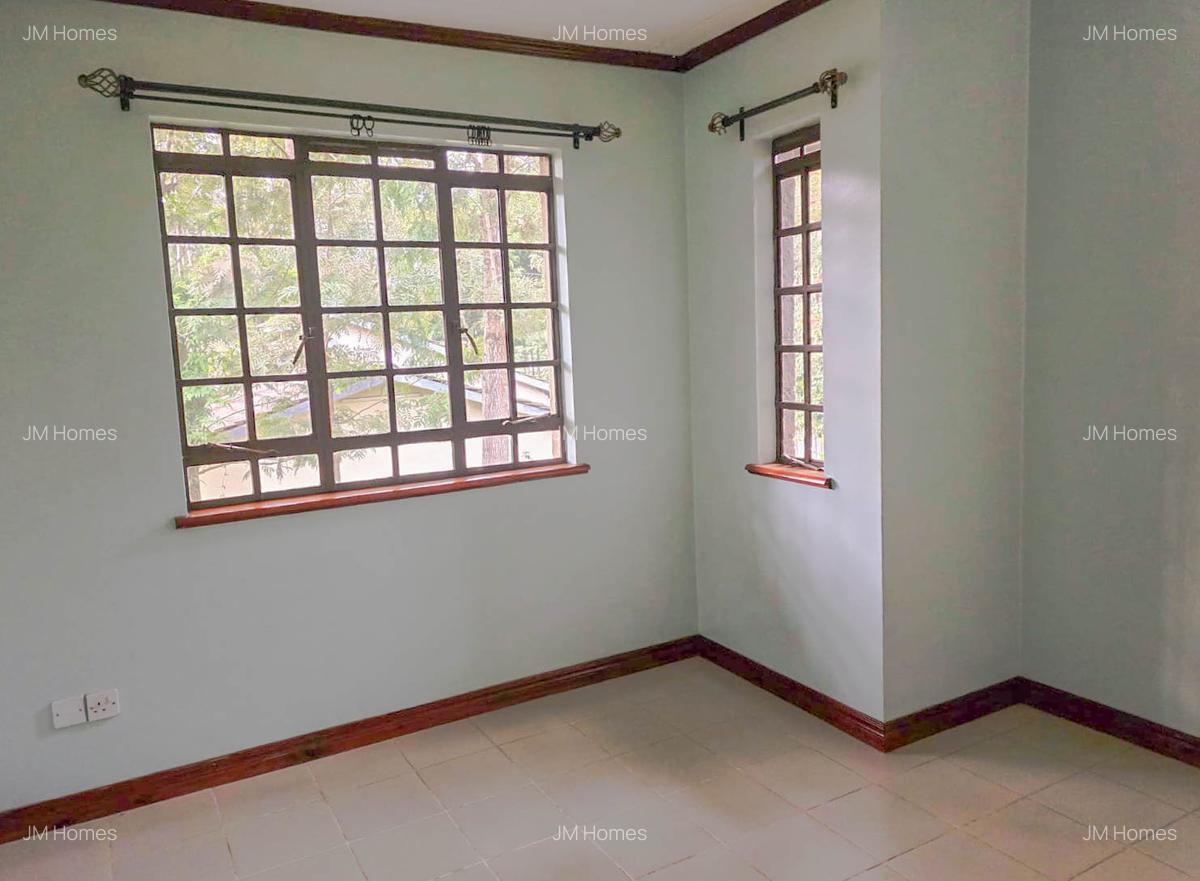 1 Bed Apartment with Parking at Fana Road Crescent - 2