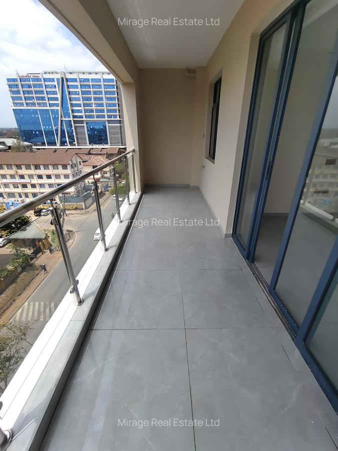 2 Bed Apartment with Swimming Pool in Kilimani - 12