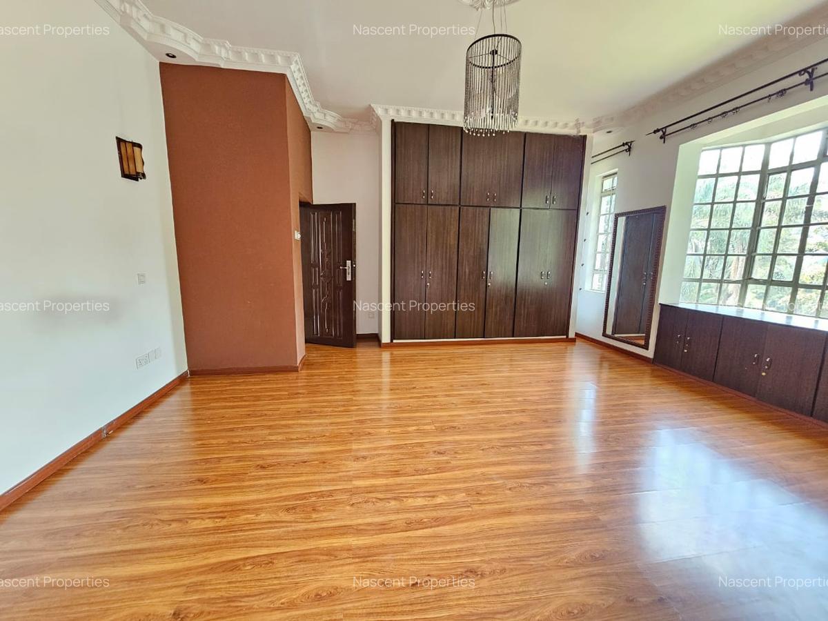 5 Bed House with En Suite in Nyari - 6