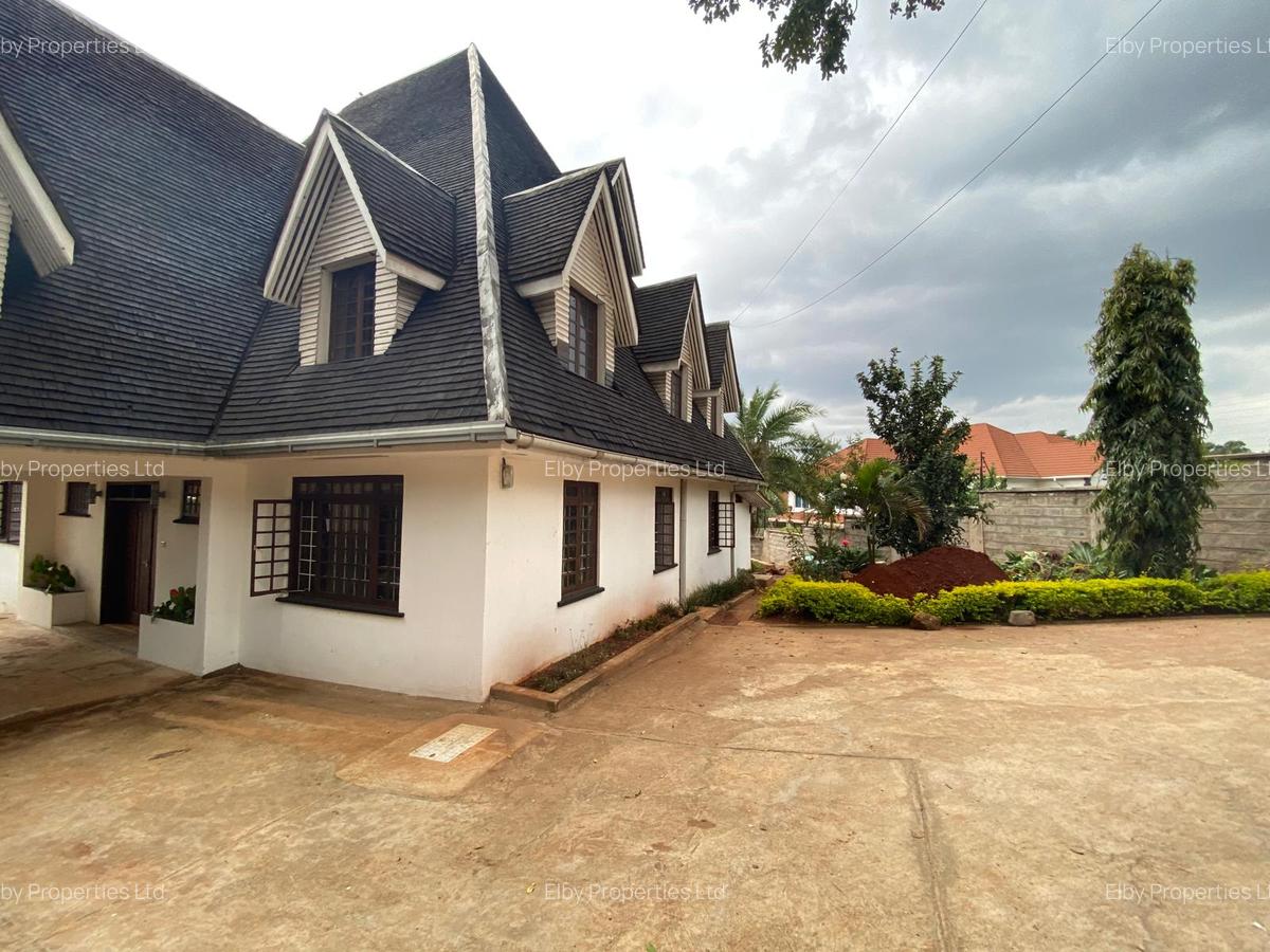 7 Bed House with En Suite in Runda - 20