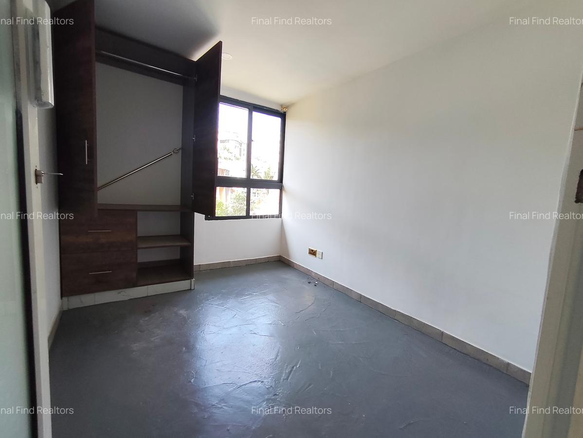 3 Bed House with En Suite in Spring Valley - 12