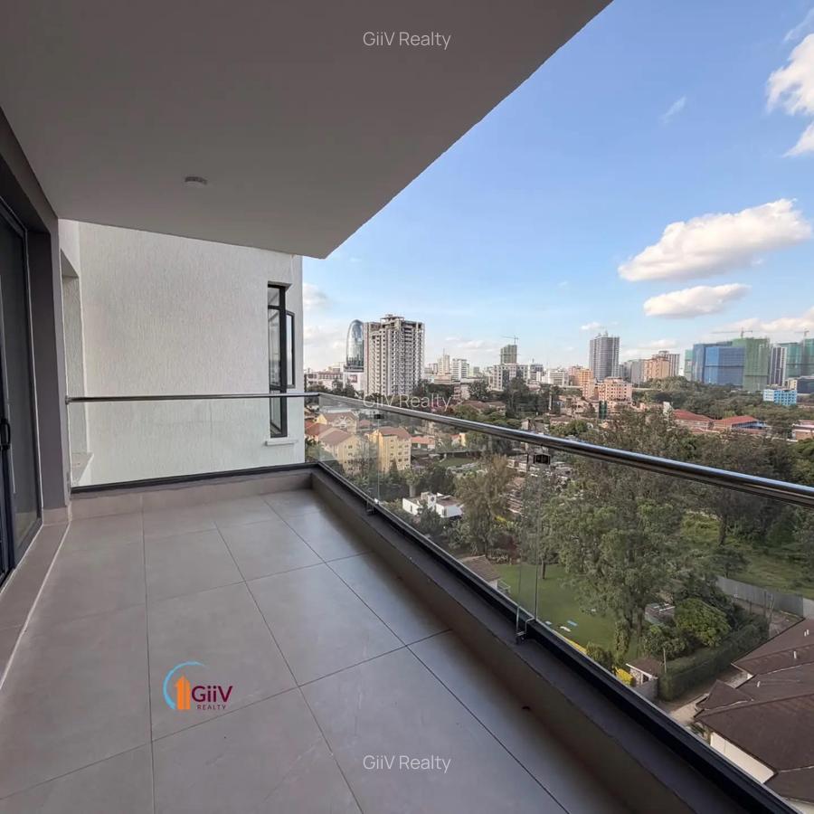 3 Bed Apartment with En Suite in Riverside - 1