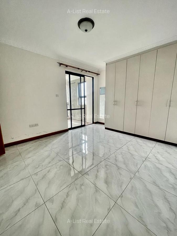 2 Bed Apartment with En Suite at School Lane - 9